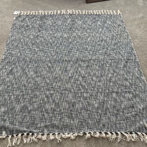 Sevan lifestyle relaxed black/cream  fringe Woven Throw Blanket size 50x60